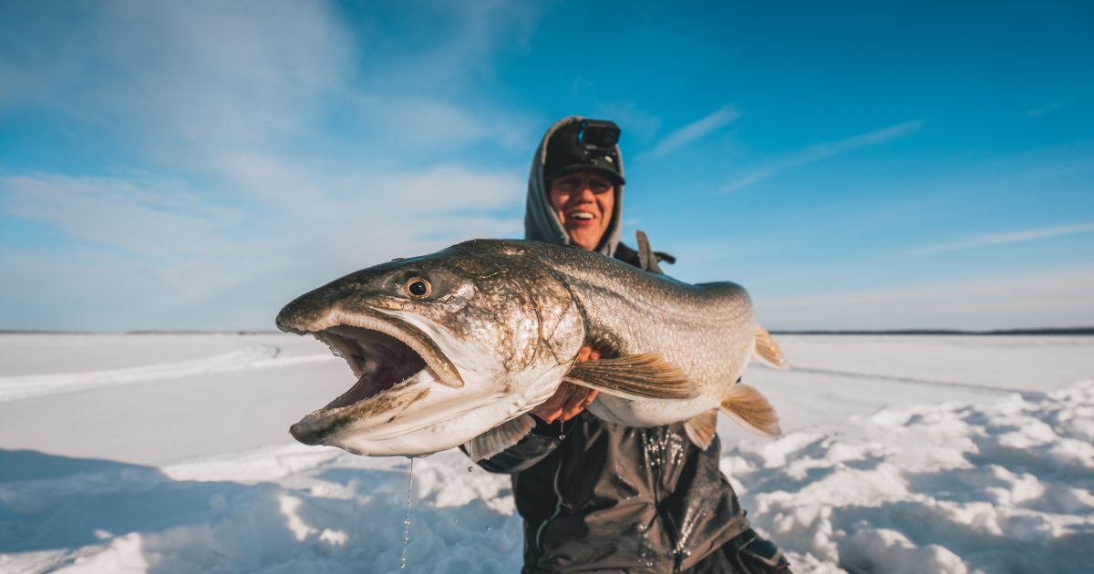 Manitobans finally able to ice fish after warm winter
